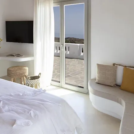 Serene With Terrace And Views Villa Plintri
