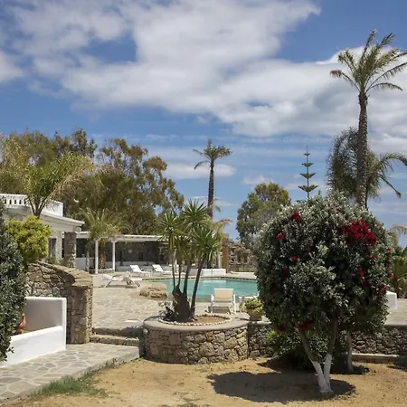 Villa Serene With Terrace And Views *